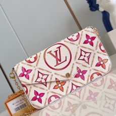 LV Purse